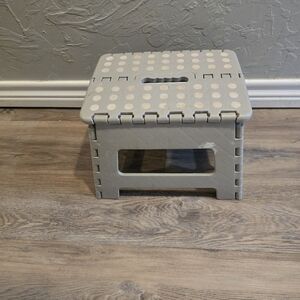 Folding Step Stool Lightweight Portable Non Slip Bathroom Ladder Multi Use